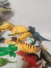 Dinosaurs Lot Of 20 Hard Plastic/Rubber Toys, Mixed Sizes & Brands.