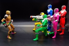 Power Rangers Time Force 5 “Time Force Rangers & Cyclobot” (Complete Base Set)