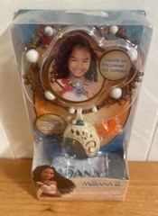 Disney Moana 2 Moana’s Light-Up Shell Necklace NEW IN BOX! FAST FREE SHIPPING