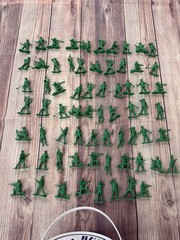 Toy Story Signature Collection BUCKET O SOLDIERS 68/72 Soldiers!