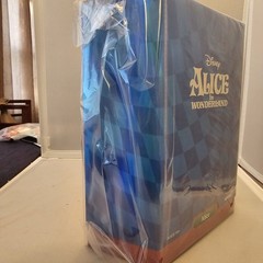 Disney Ultimates Alice in Wonderland Alice 7-Inch Scale Action Figure