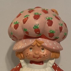 Vintage 1980 Strawberry Shortcake 5” Hard Plastic Figure American Greetings