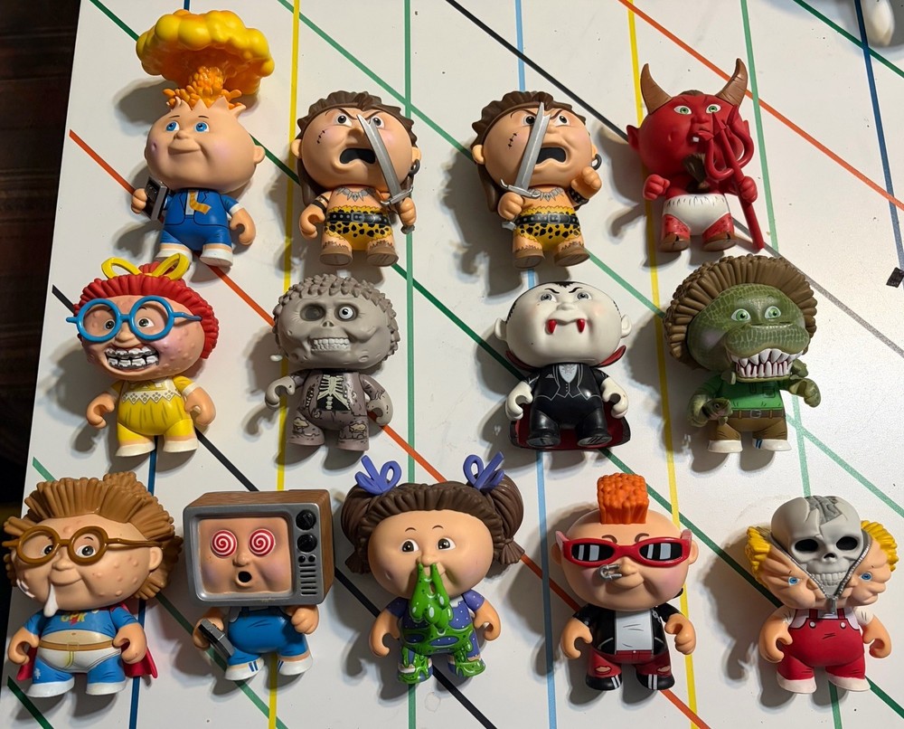 Complete Set of 12 Plus 1 Extra Topps Garbage Pail Kids GPK Vinyl Figures