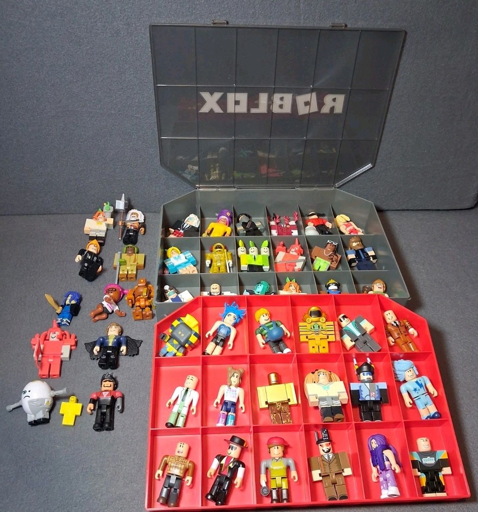 R0BL0X Figures Mixed Lot of Figurines Toys With Case & Accessories