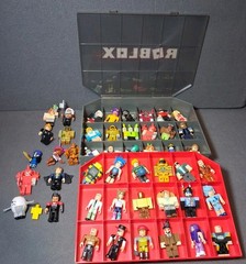 R0BL0X Figures Mixed Lot of Figurines Toys With Case & Accessories