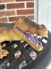 Toys R Us Maidenhead Large Realistic Lifelike Soft Rubber Alligator 2017 23”