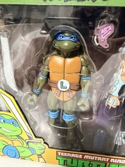 NECA TMNT Cartoon Leonardo vs. Shredder Figure 2 Pack NEW Target Exclusive