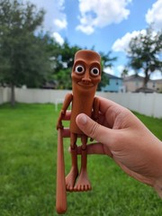 Italian Brainrot Tung Tung Sahur – Limited Edition Physical Figure Toy Meme