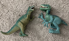 24-pc Toy Dinosaurs Mixed Lot Figures Plastic Sizes EUC Large 11″ 1998-2000s