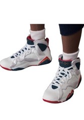 Medicom Toy MAFEX No. 132 – Michael Jordan (1992 Team USA) Collectible Figure
