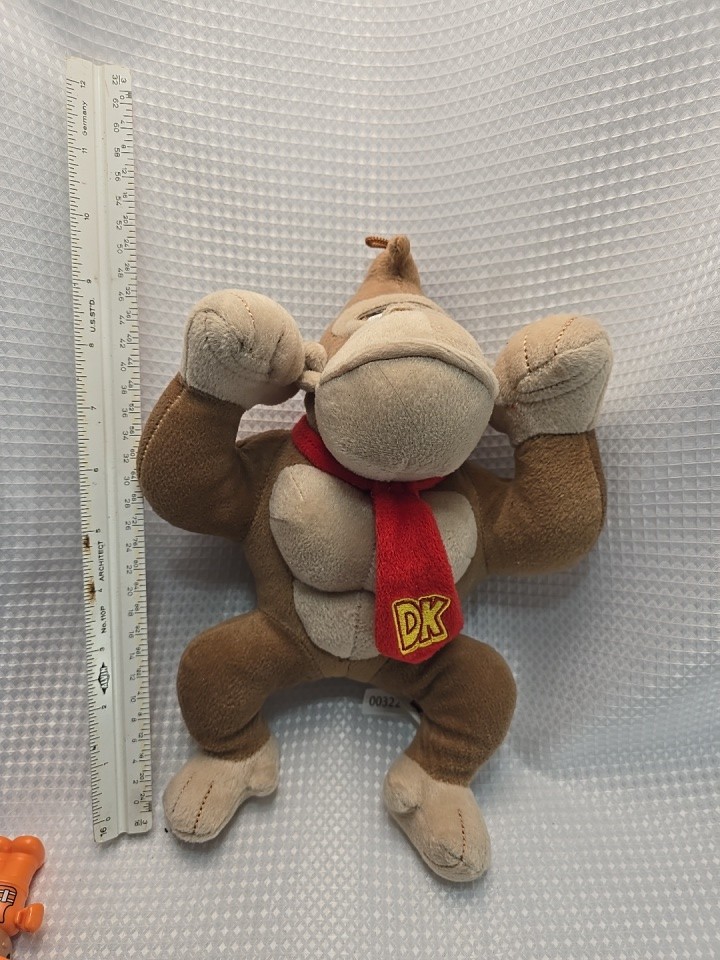 Donkey Kong 10” Stuffed Plush Animal 2019 Nintendo Super Mario Bros Licensed DK