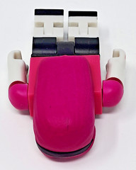 Roblox 2.75″ figure Top Runway Model white black w/ pink hair Jazwares
