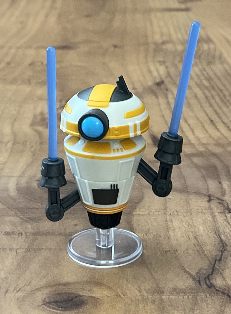 Star Clone Wars JEDI TRAINING DROID Action Figure Lightsaber Fight Robot