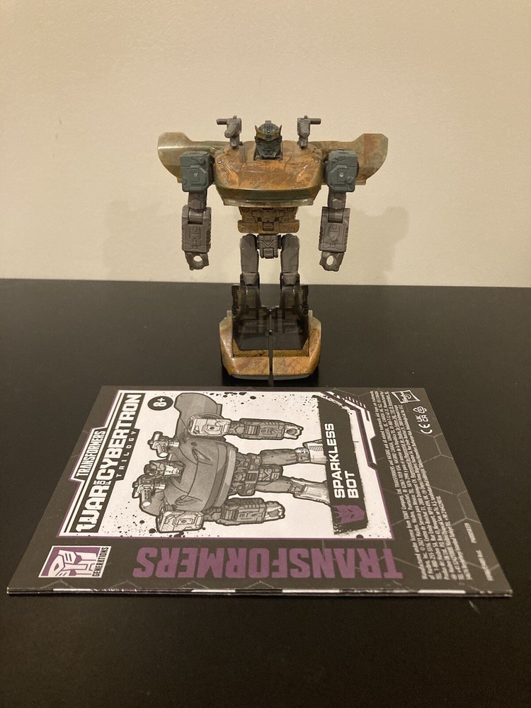Transformers War For Cybertron Trilogy Netflix Deluxe Class Sparkless Bot
