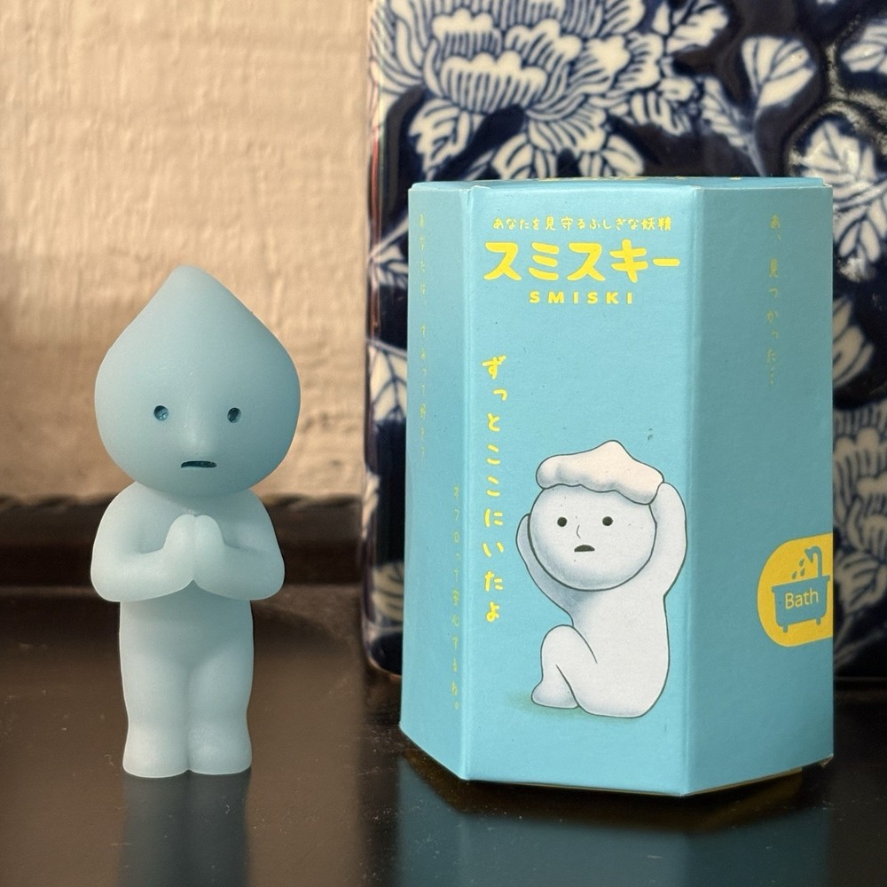 SMISKI Bath Series Secret Figure Who Watches Over You Glow In The Dark Dreams