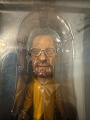 2012 Mezco Breaking Bad WALTER WHITE Bobblehead Yellow Jumpsuit New in Box READ