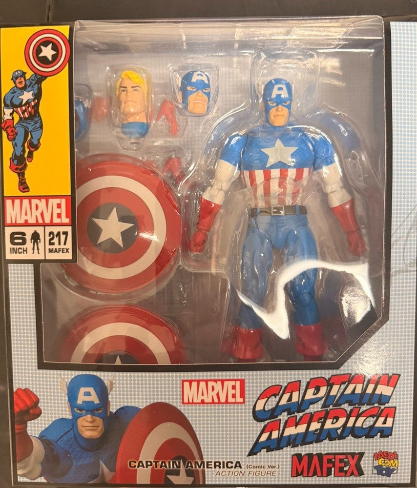 MAFEX Captain America No.217 Comic Ver. Medicom Toy Action Figure Unopened