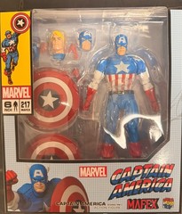 MAFEX Captain America No.217 Comic Ver. Medicom Toy Action Figure Unopened