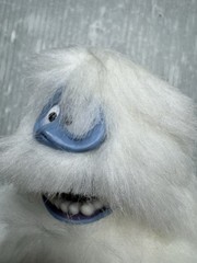 vintage BUMBLE ABOMINABLE SNOW MONSTER Playing Mantis 8″ FIGURE Rudolph