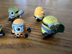 Set Of 6 Pieces MINI Mineez Despicable Me Series 1 Collector “Mower Minion”