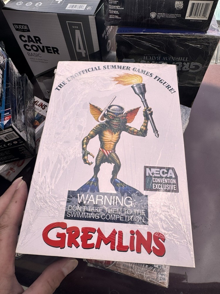 ULTIMATE SUMMER GAMES GREMLINS 2020 Convention Exclusive NECA