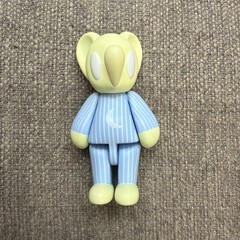 Father Steve 2022 released VillageMice Mouse Loosen yellow color Figurine