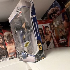 (V RARE)Mattel WWE Elite Collection Stardust Wrestling ActionFigureBoxed x2 belt