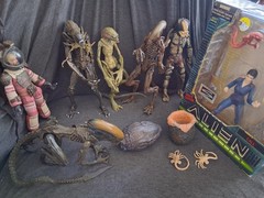 Neca Aliens Loose Action Figure Lot Accessories Predator XENOMORPH Eggs