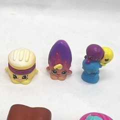 Bundle Of 13 Moose Shopkins Figures Food Spaghetti Toilet Bread MN9