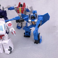 Transformers Core Class Lot o Complete Legacy Studio Series Skywarp Ratchet