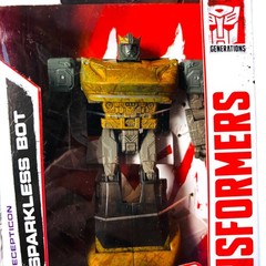 Transformers Netflix Sparkless Bot Decepticon War for Cybertron Figure NEW USA