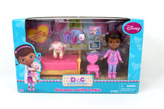 Disney Doc McStuffins Sleepover with Lambie Playset 2014 Just Play * New Sealed