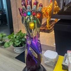 1:1 Replica Iron Man MK85 Battle Damage Nano Gauntlet Infinite Led Gloves Toys