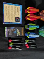 Retro/Vintage Space Pod Fistful of Aliens Pods And Launcher Lot, Red Green 1997