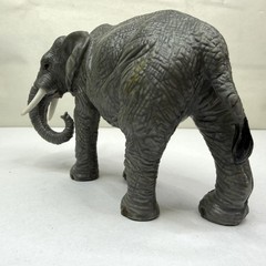 Realistic Elephant Action Figure Toy Safari Zoo Animal Gray Plastic Tusk Figure