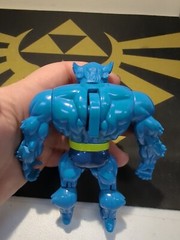 ToyBiz X-Men Battle Ravaged Wolverine 1994 & Mutant Flipping Power Beast 1995