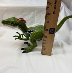 Mattel Jurassic World Velociraptor Green Dinosaur Action Figure Red Crest 8in