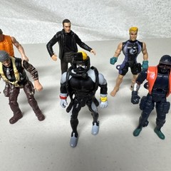 Random Small Figure Lot 5 Inches And Under Moveable Arms And Legs BN2