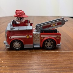 Paw Patrol Ultimate Rescue – Marshall’s Ultimate Rescue Fire Truck