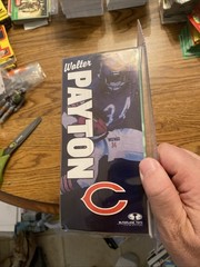 Walter Payton Chicago Bears NFL Legends Series 2 McFarlane Toys 2006 Figure NIB