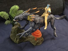Jake Sully and Thanator Avatar James Cameron Light-up Figure