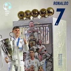 1/6 Scale Soccer Player Sculpt Figure Desk Decor Fan Souvenir Gift