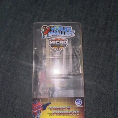 NEW World’s Smallest Micro Transformers Action Figure Arcee & full comic book