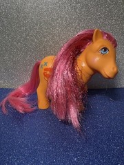 My Little Pony – Candy Kisses – G1 – 1984 – tail not centered RARE mold!