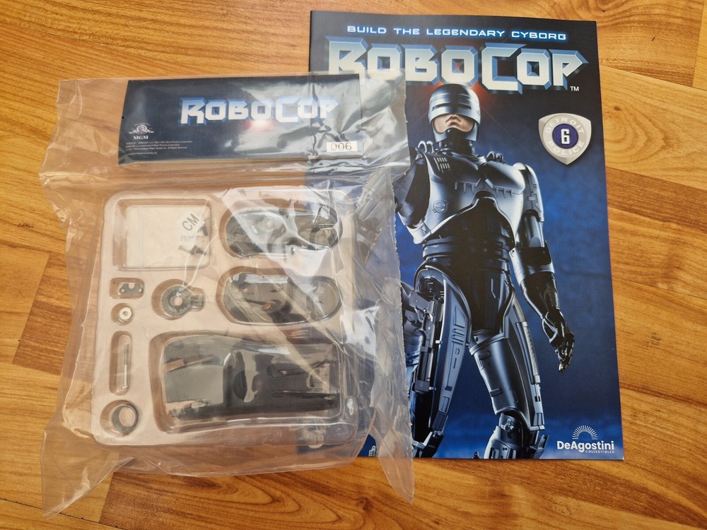 DEAGOSTINI FANHOME BUILD YOUR OWN THE LEGENDARY ROBOCOP ISSUE PART 6