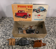 32 Ford V-8 The Deuce 1932 1/25 Model Kit AMT Vintage MIB PARTS LOT Some Built