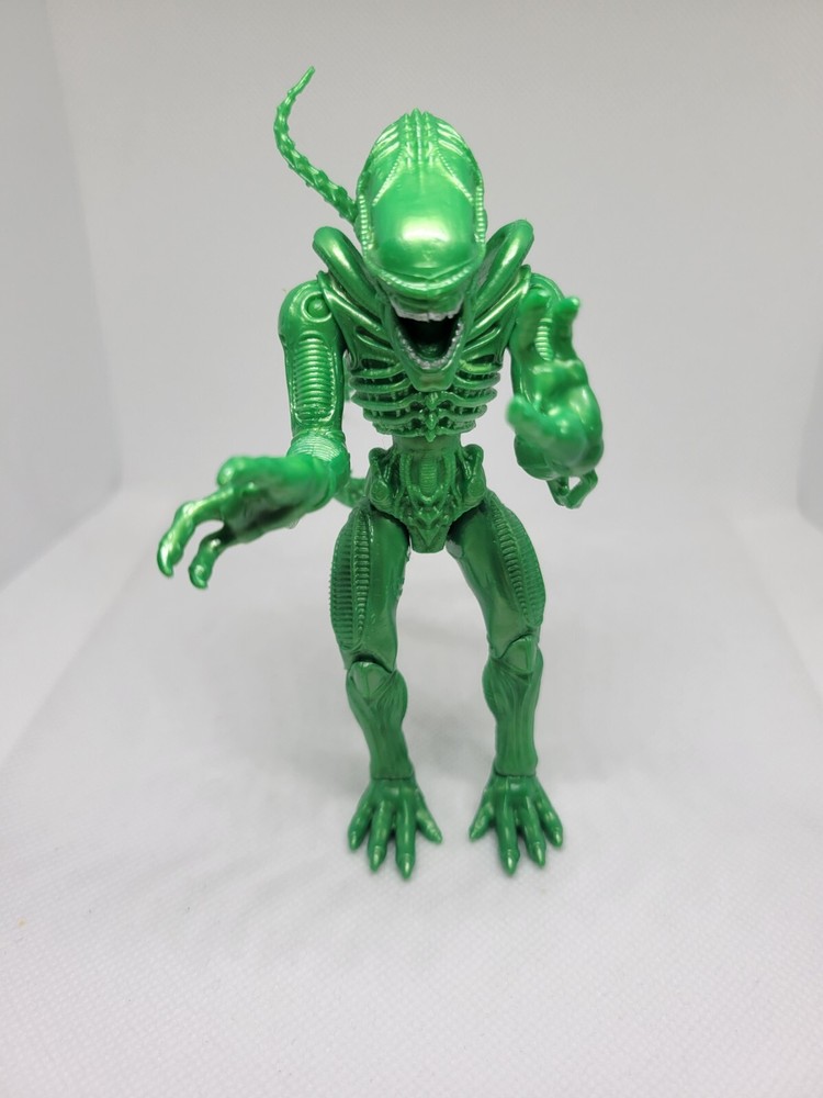 Alien Warrior ‘ Green ‘ Xenorph 2019 Century Fox Collection Action Figure