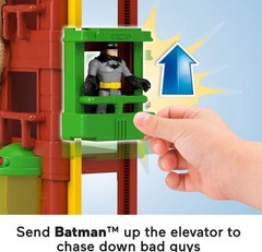 Fisher-Price Imaginext DC Super Friends Batman Toy, Playset with Action Figures