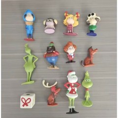 Dr. Seuss How the Grinch Stole Christmas 12 Piece Action Figure Play Set, New