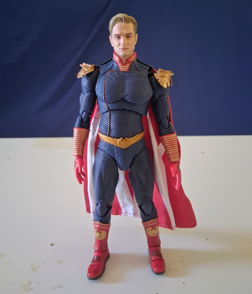 Medicom Toy MAFEX No. 151 Homelander The Boys Action Figure Alt Heads/Hands